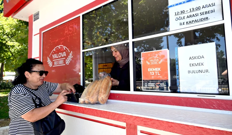 Yalova'da "Askıda Ekmek" Dayanışması Büyüyor: Halk Ekmek Noktalarında İyilik Köprüsü