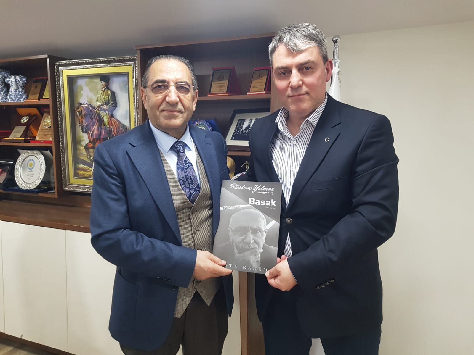 Yalova Başak Gazetesi'nden Kemalettin Akkurt’a Anlamlı Ziyaret 6 Yalova Başak Gazetesi'nden Kemalettin Akkurt’a Anlamlı Ziyaret