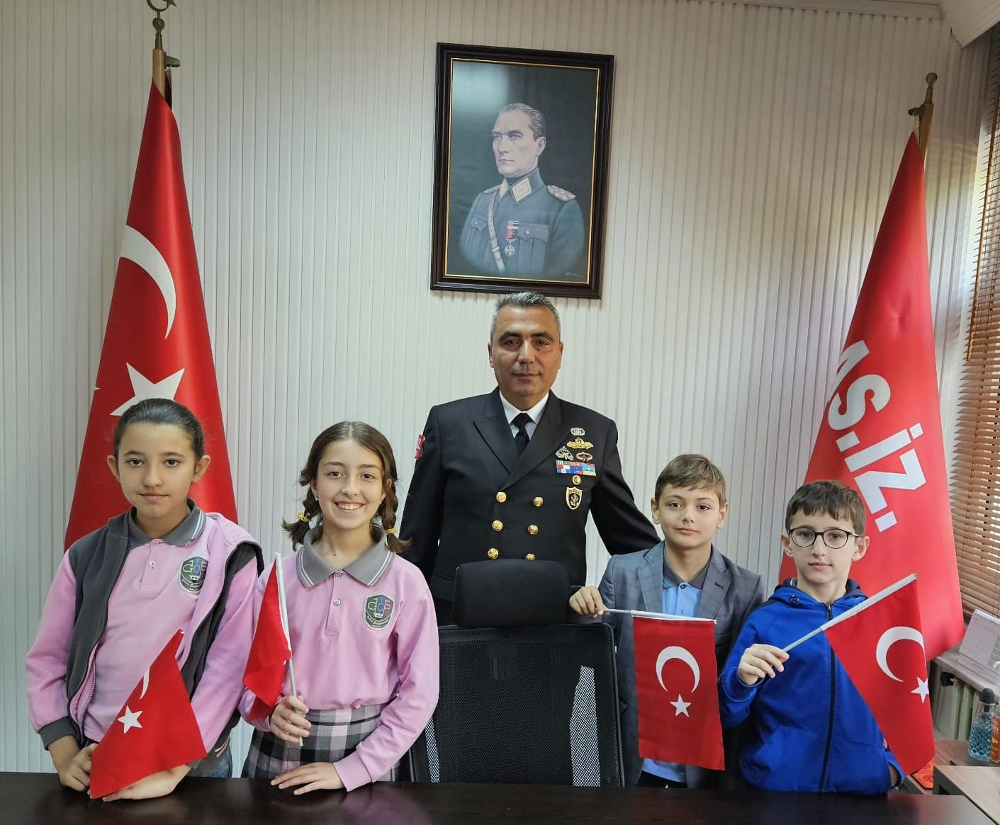 23 Nisan Coşkusu Yalova'da Makam Ziyaretleriyle Taçlandı