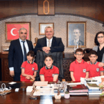 23 Nisan Coşkusu Yalova'da Makam Ziyaretleriyle Taçlandı 5 23 Nisan Coşkusu Yalova'da Makam Ziyaretleriyle Taçlandı