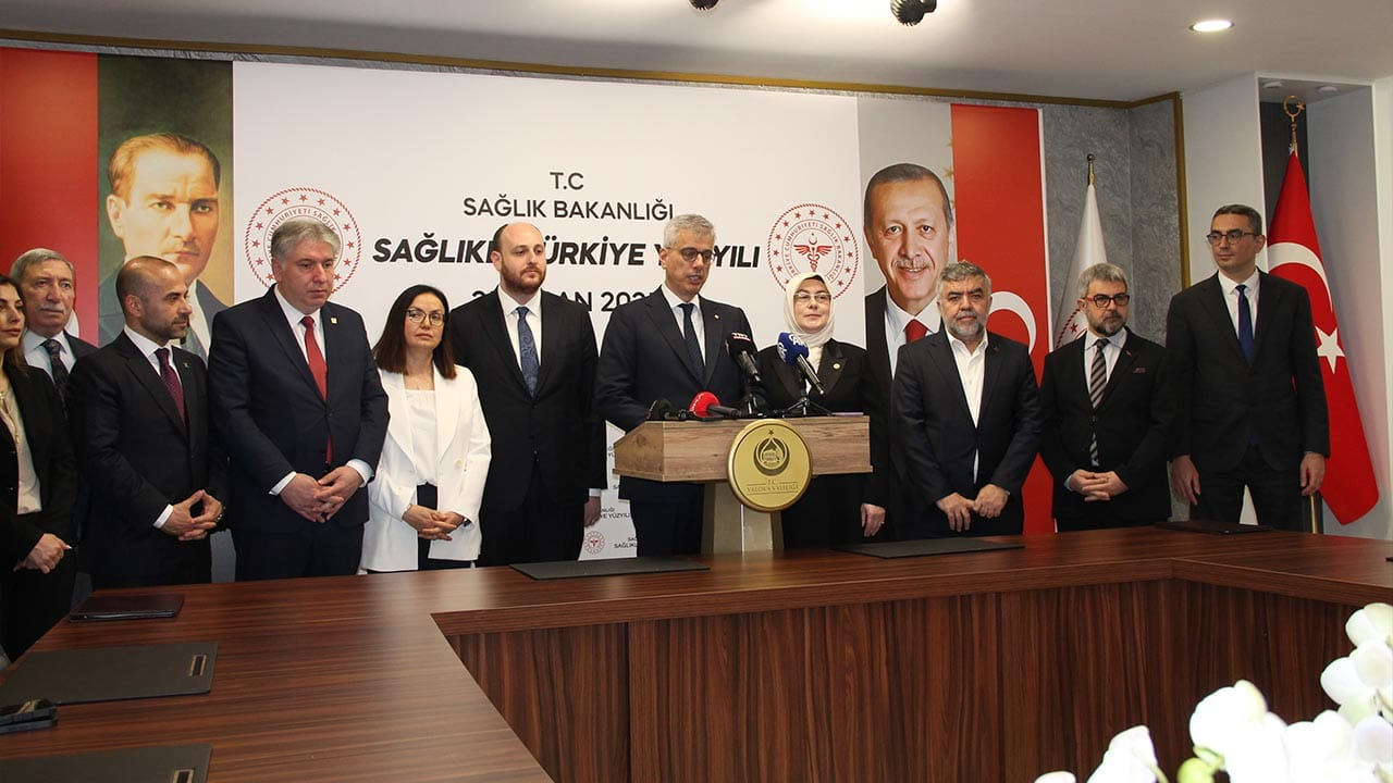 Sağlık Bakanı Prof. Dr. Kemal Memişoğlu’ndan Yalova’ya Çıkarma: Sağlıkta Yeni Dönem Başlıyor 8 Sağlık Bakanı Prof. Dr. Kemal Memişoğlu’ndan Yalova’ya Çıkarma: Sağlıkta Yeni Dönem Başlıyor
