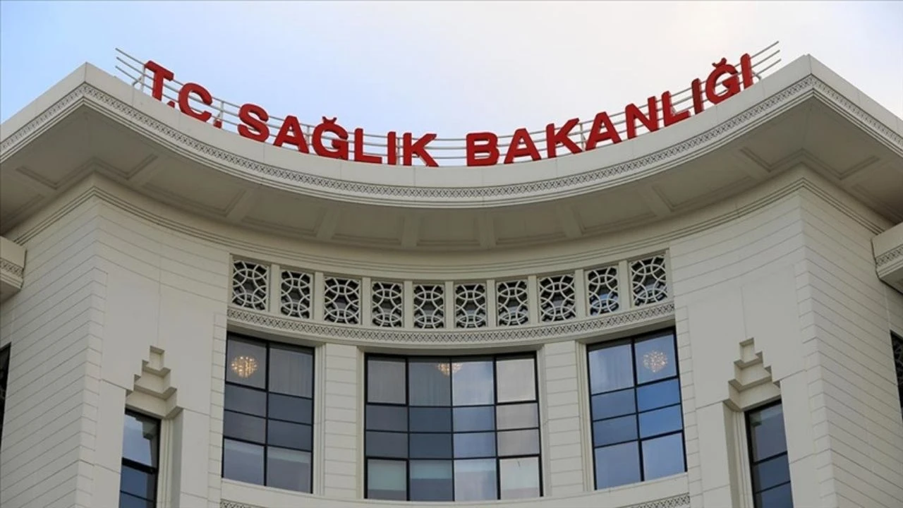 Yalova’da Şok Gelişme: Sağlık Bakanlığı, Hastanenin Faaliyetlerini Durdurdu 6 Yalova’da Şok Gelişme: Sağlık Bakanlığı, Hastanenin Faaliyetlerini Durdurdu