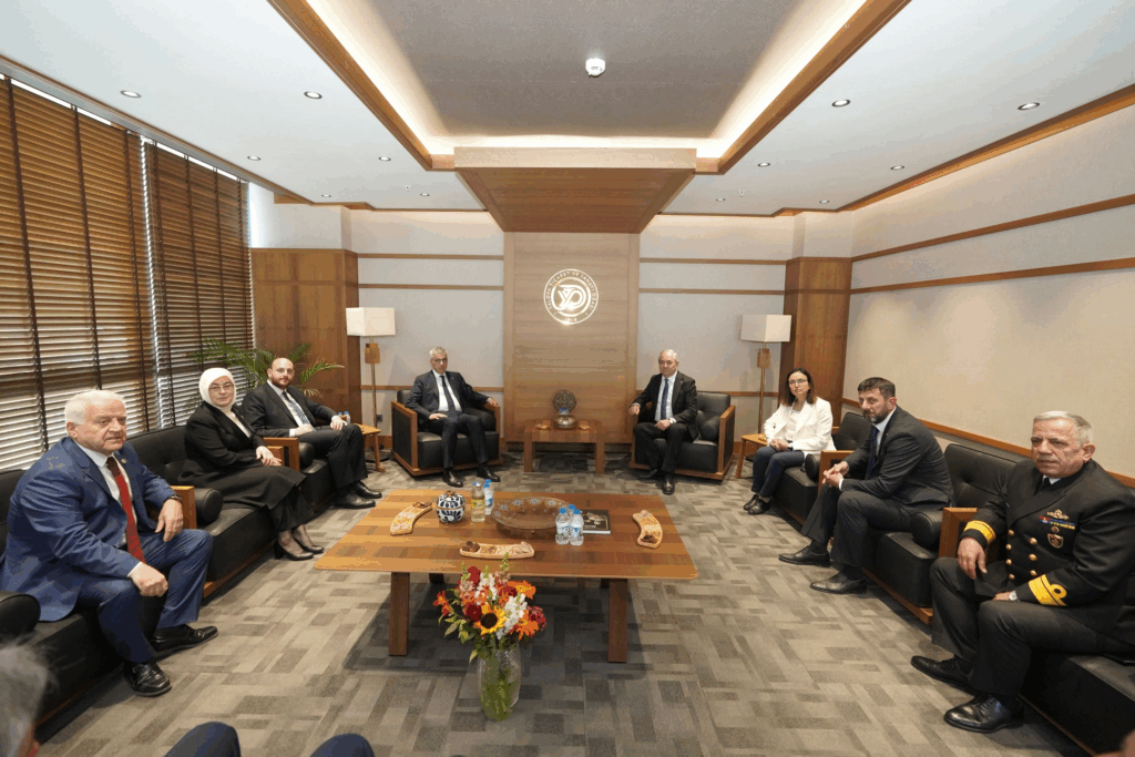 Sağlık Bakanı Memişoğlu'na Yalova'da Çamlık Otel Talebi: YTSO'dan Yatırım Hamlesi