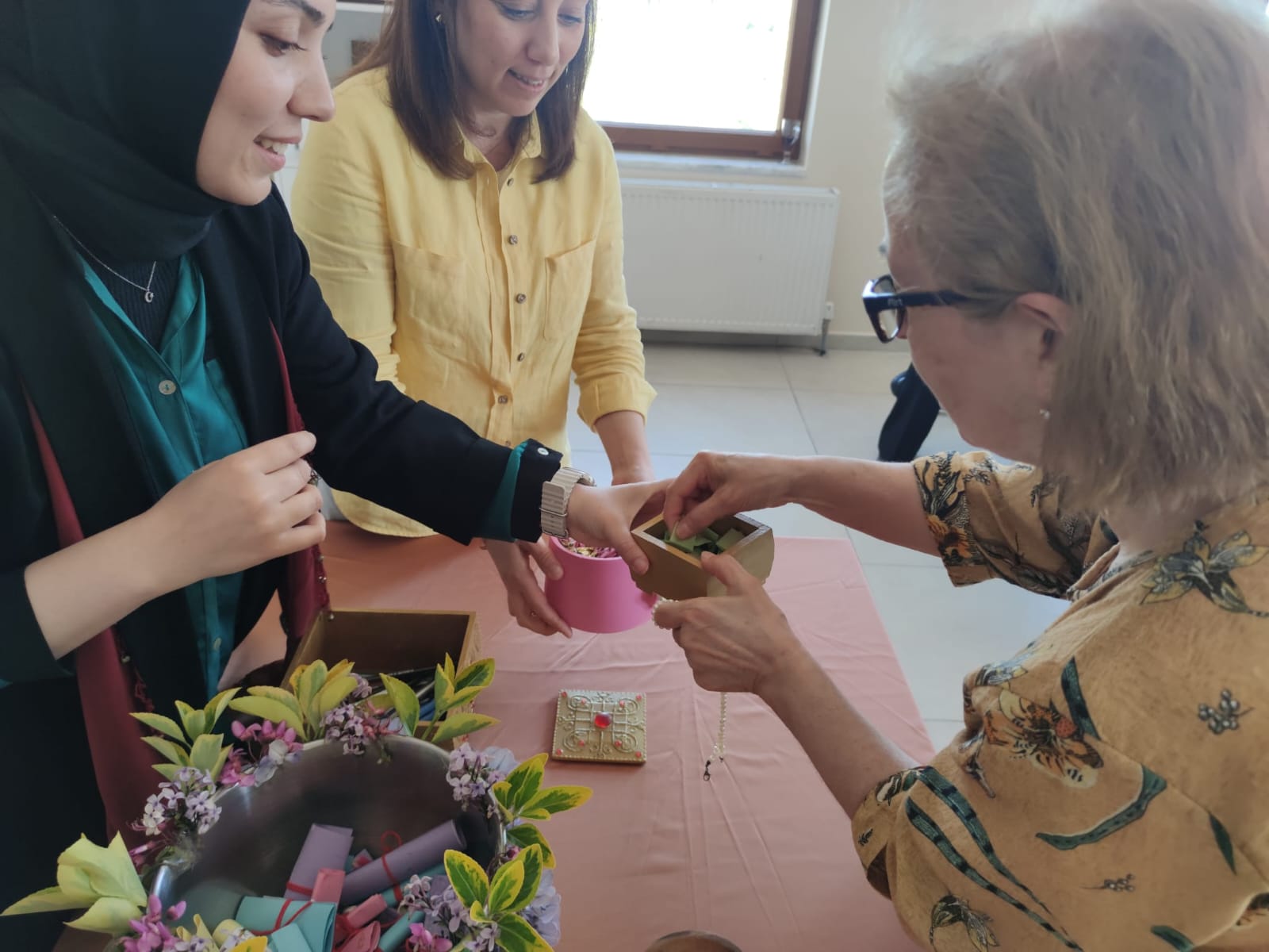 ADEM-SODAM’DA HIDIRELLEZ COŞKUSU 4 ADEM-SODAM’DA HIDIRELLEZ COŞKUSU