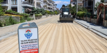 YALOVA'DA ULAŞIM KONFORU ARTIRILIYOR: YOLLAR YENİLENİYOR, ŞEHİR GÜZELLEŞİYOR 8 YALOVA'DA ULAŞIM KONFORU ARTIRILIYOR: YOLLAR YENİLENİYOR, ŞEHİR GÜZELLEŞİYOR