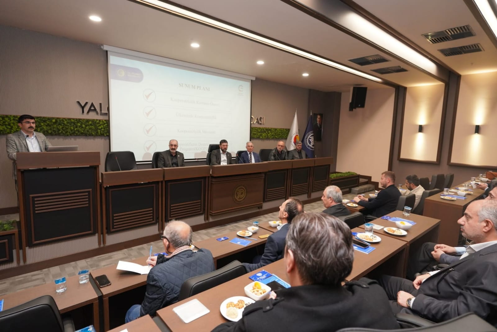 Yalova’da Uluslararası Kooperatifler Yılı Kapsamında Kooperatifçilik Eğitimi Düzenlendi 4 Yalova’da Uluslararası Kooperatifler Yılı Kapsamında Kooperatifçilik Eğitimi Düzenlendi