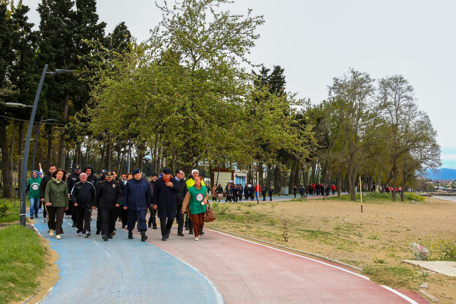 "Yürüyen Köşk Yürüyen Yalova" Etkinliğiyle Sağlıklı Yaşam İçin Adımlar Atıldı 8 "Yürüyen Köşk Yürüyen Yalova" Etkinliğiyle Sağlıklı Yaşam İçin Adımlar Atıldı