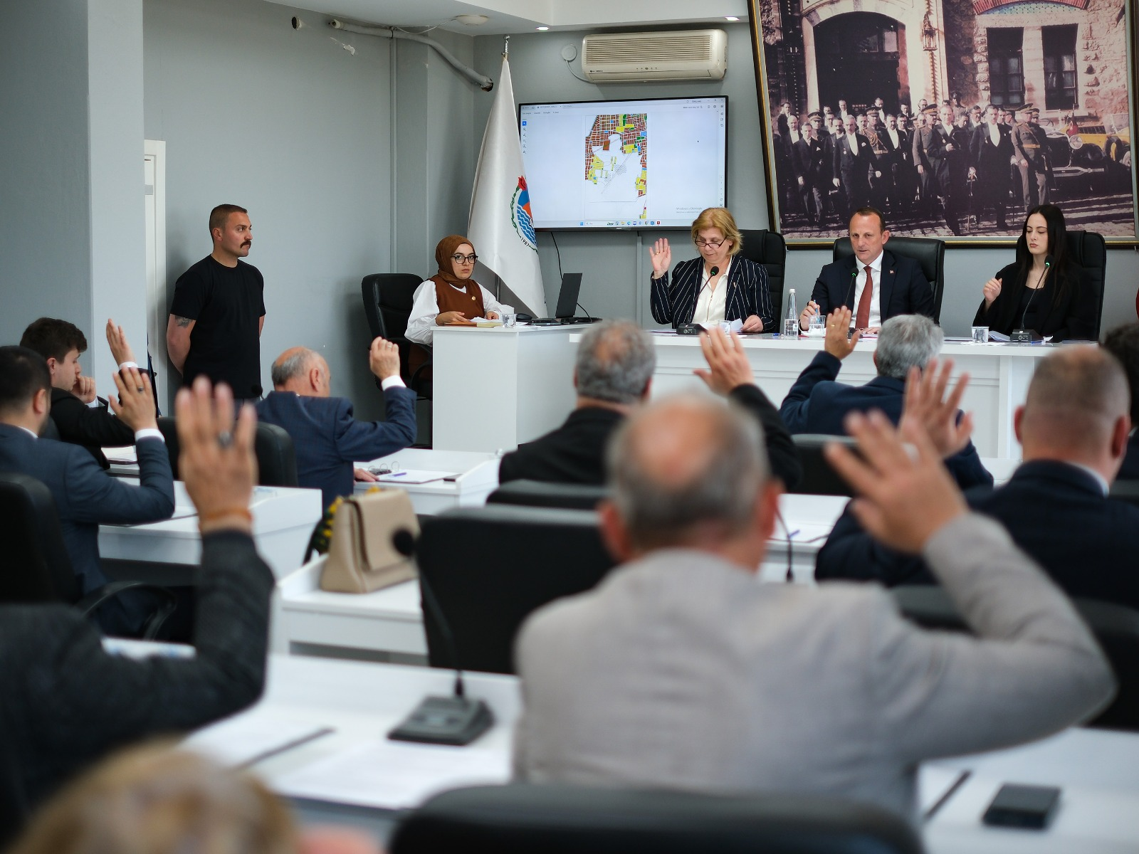 Çiftlikköy’de Hayvan Pasaportu ve Mikroçip Bedelleri Belirlendi 4 Çiftlikköy’de Hayvan Pasaportu ve Mikroçip Bedelleri Belirlendi