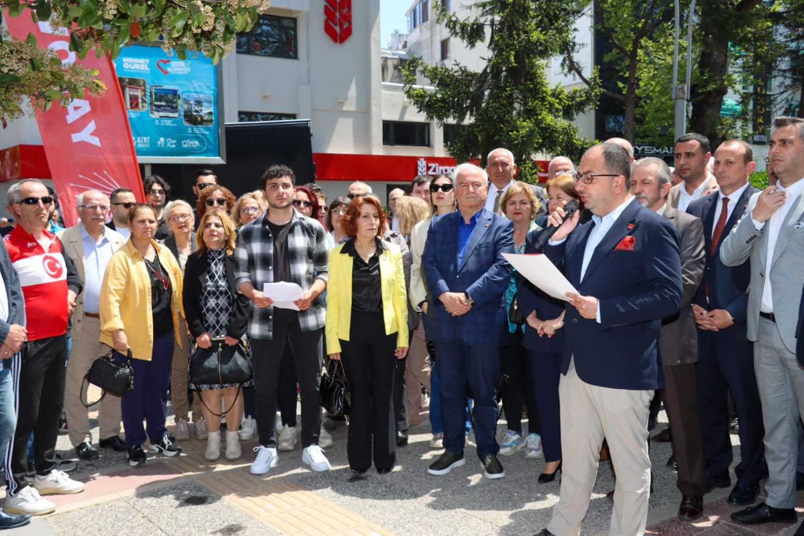 CHP Yalova İl Örgütü’nden Özgür Özel’e Yapılan Saldırıya Sert Tep
