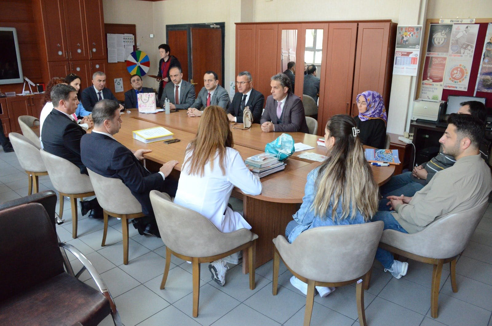 Rize İl Milli Eğitim Müdürü Akmeşe'den Kurum Değerlendirmesi ve Okul Ziyareti 4 Rize İl Milli Eğitim Müdürü Akmeşe'den Kurum Değerlendirmesi ve Okul Ziyareti