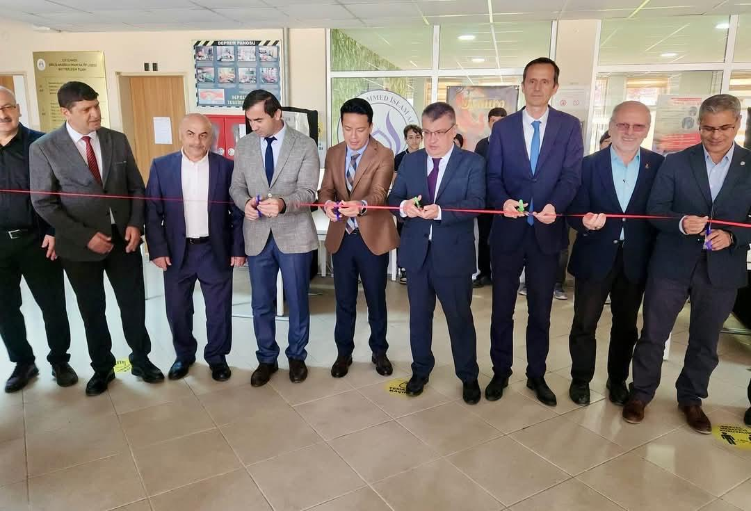 YALOVA’DA BİLİM RÜZGARI: ÇİFTLİKKÖY'DE TÜBİTAK 4006 BİLİM FUARI YOĞUN İLGİ GÖRDÜ 4 YALOVA’DA BİLİM RÜZGARI: ÇİFTLİKKÖY'DE TÜBİTAK 4006 BİLİM FUARI YOĞUN İLGİ GÖRDÜ