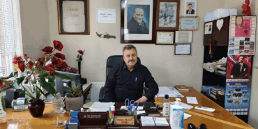 Yalova’da Mahalle Hizmetinde Örnek İsim: Bahçelievler Muhtarı Akgün Performansıyla Takdir Topluyor 8 Yalova’da Mahalle Hizmetinde Örnek İsim: Bahçelievler Muhtarı Akgün Performansıyla Takdir Topluyor