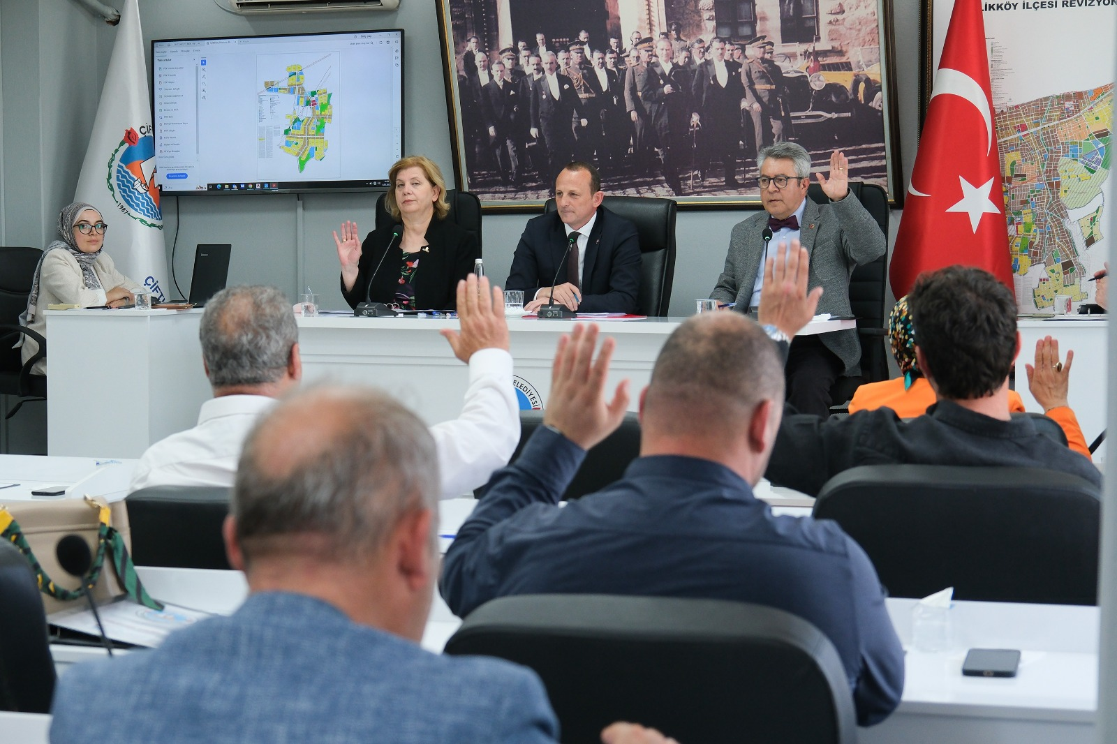 Çiftlikköy Belediye Meclisi’nden İmar Revizyonu İçin Oybirliğiyle Onay 7 Çiftlikköy Belediye Meclisi’nden İmar Revizyonu İçin Oybirliğiyle Onay