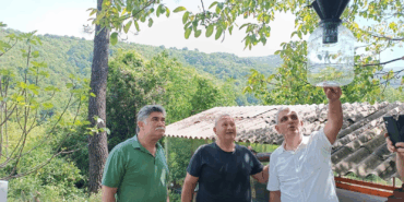 YALOVA’DA KAHVERENGİ KOKARCA İLE MÜCADELEDE YENİ AŞAMA: 225 TUZAK SAHAYA YERLEŞTİRİLDİ 5 YALOVA’DA KAHVERENGİ KOKARCA İLE MÜCADELEDE YENİ AŞAMA: 225 TUZAK SAHAYA YERLEŞTİRİLDİ
