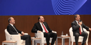 AK Parti’den “Teşkilat Akademisi” Başladı: Liderlik ve Vizyon Eğitimleri Üç Gün Sürecek 7 AK Parti’den “Teşkilat Akademisi” Başladı: Liderlik ve Vizyon Eğitimleri Üç Gün Sürecek