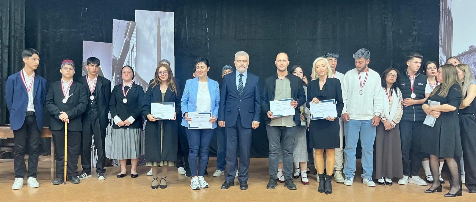 Yalova’da Genç Tiyatrocular Finalde Buluştu: Liseler Arası Tiyatro Yarışması İl Finali Renkli Görüntülere Sahne Oldu