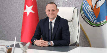 Başkan Yele’den 19 Mayıs Mesajı: “19 Mayıs, Bir Milletin Yeniden Doğuşunun Simgesidir” 3 Başkan Yele’den 19 Mayıs Mesajı: “19 Mayıs, Bir Milletin Yeniden Doğuşunun Simgesidir”