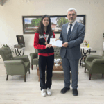 Çifte Şampiyon Sevim Göğez Ortaokulu’ndan İl Milli Eğitim Müdürüne Anlamlı Ziyaret 6 Çifte Şampiyon Sevim Göğez Ortaokulu’ndan İl Milli Eğitim Müdürüne Anlamlı Ziyaret