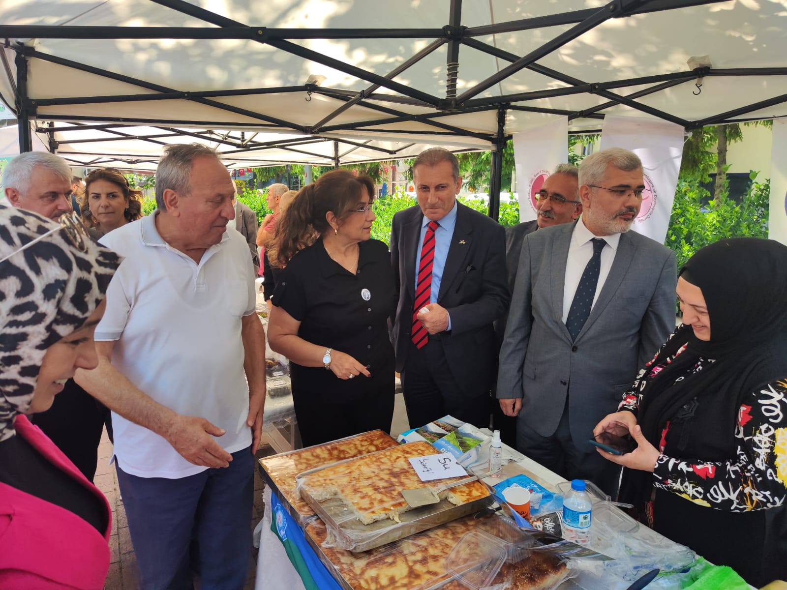 Yalova Rizeliler Derneği’nden Türk Mutfağı Haftası’na Lezzetli Katkı 4 Yalova Rizeliler Derneği’nden Türk Mutfağı Haftası’na Lezzetli Katkı
