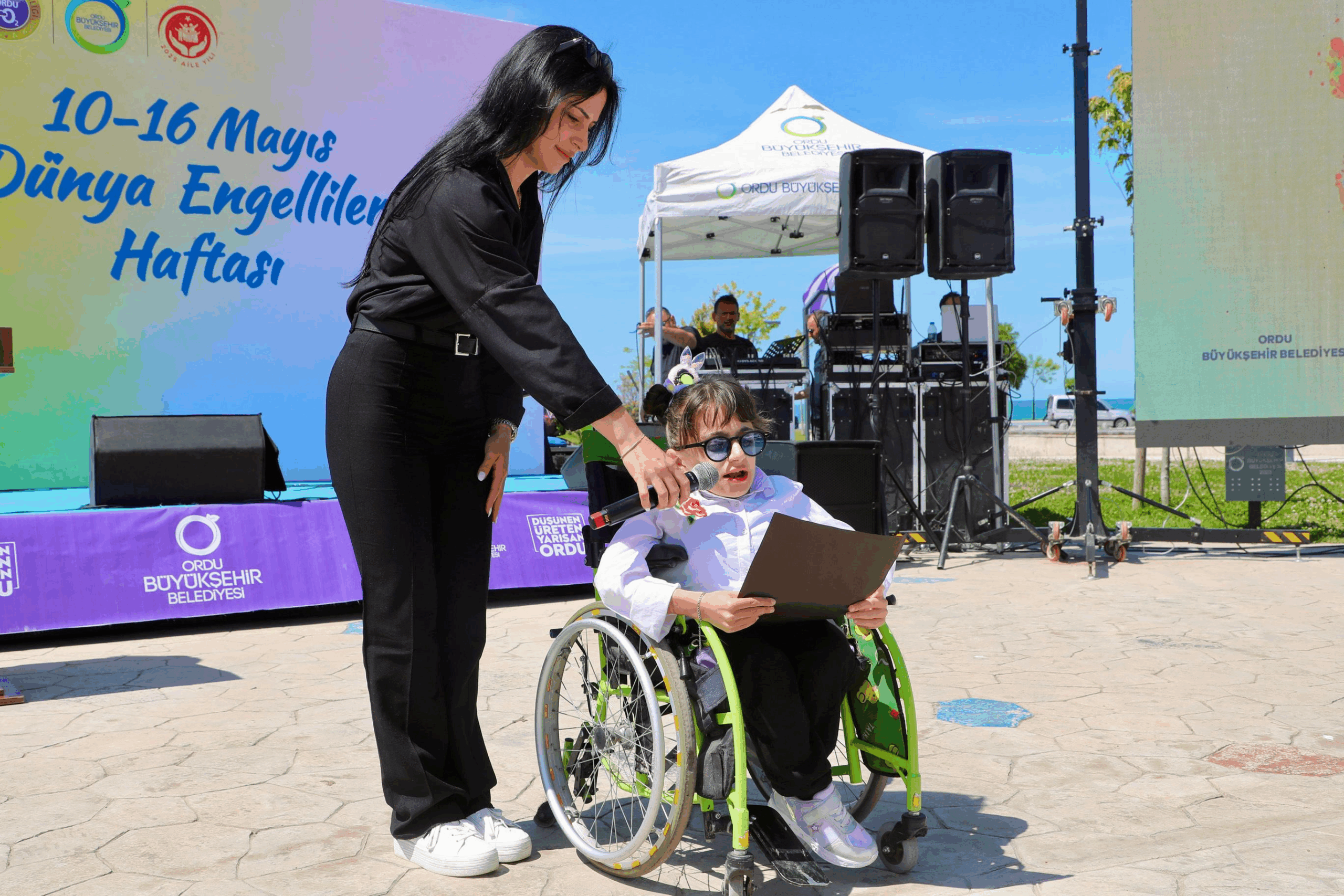 Vali Erol, Engelliler Haftası Programında Engellerin Aşılabileceğine Dikkat Çekti 4 Vali Erol, Engelliler Haftası Programında Engellerin Aşılabileceğine Dikkat Çekti