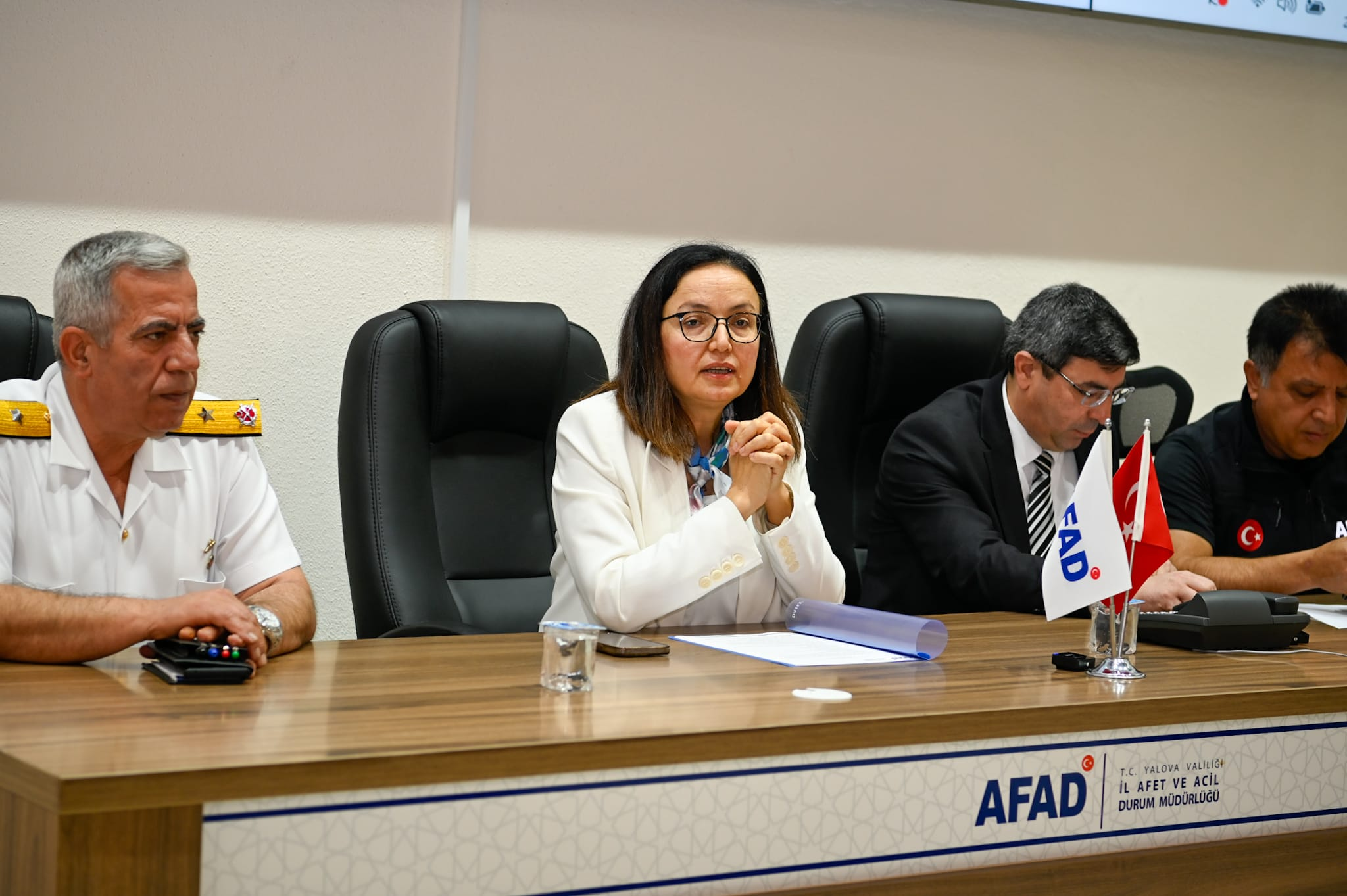 Yalova’da Deprem Tatbikatı Gerçeğini Aratmadı 7.2 Büyüklüğündeki Senaryo Depremiyle Kurumlar ve Vatandaşlar Seferber Oldu 4 Yalova’da Deprem Tatbikatı Gerçeğini Aratmadı 7.2 Büyüklüğündeki Senaryo Depremiyle Kurumlar ve Vatandaşlar Seferber Oldu