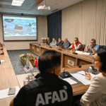 Yalova’da Deprem Tatbikatı Gerçeğini Aratmadı 7.2 Büyüklüğündeki Senaryo Depremiyle Kurumlar ve Vatandaşlar Seferber Oldu 7 Yalova’da Deprem Tatbikatı Gerçeğini Aratmadı 7.2 Büyüklüğündeki Senaryo Depremiyle Kurumlar ve Vatandaşlar Seferber Oldu