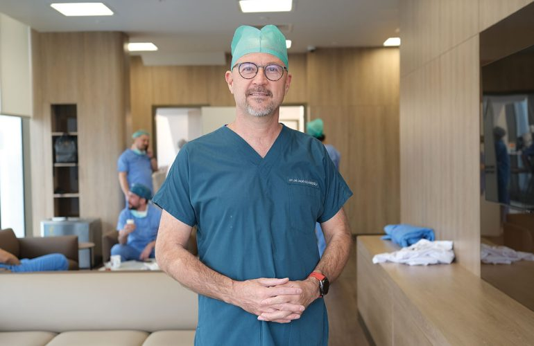 Türkiye’nin Sayılı Beyin ve Sinir Cerrahlarından Op. Dr. E. Onur Kulaksızoğlu, 25 Yılı Aşan Tecrübesiyle Dikkat Çekiyor 6 Türkiye’nin Sayılı Beyin ve Sinir Cerrahlarından Op. Dr. E. Onur Kulaksızoğlu, 25 Yılı Aşan Tecrübesiyle Dikkat Çekiyor