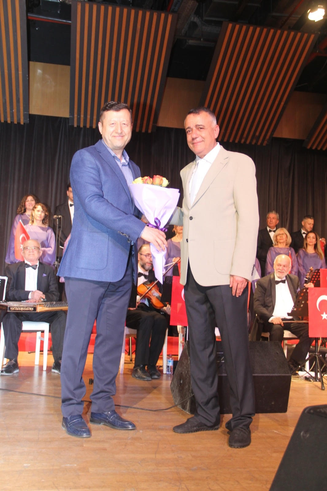 ATAKENT TSM TOPLULUĞUNDAN YALOVA’DA MÜZİK ZİYAFETİ 6 ATAKENT TSM TOPLULUĞUNDAN YALOVA’DA MÜZİK ZİYAFETİ