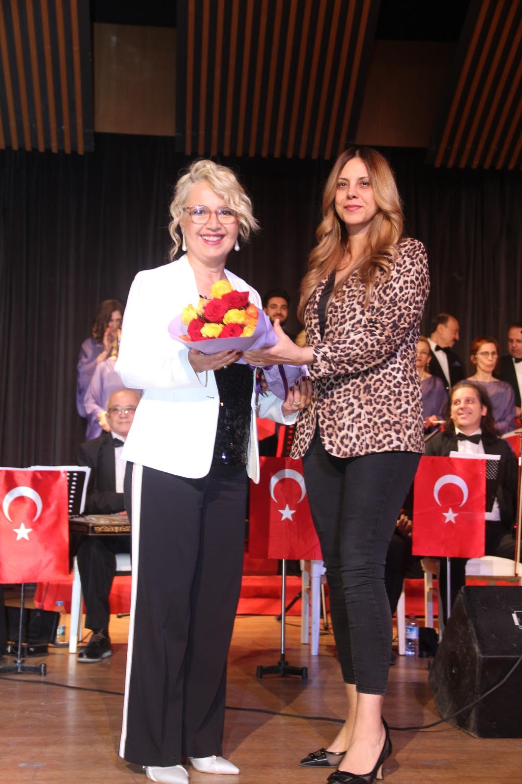 ATAKENT TSM TOPLULUĞUNDAN YALOVA’DA MÜZİK ZİYAFETİ 7 ATAKENT TSM TOPLULUĞUNDAN YALOVA’DA MÜZİK ZİYAFETİ