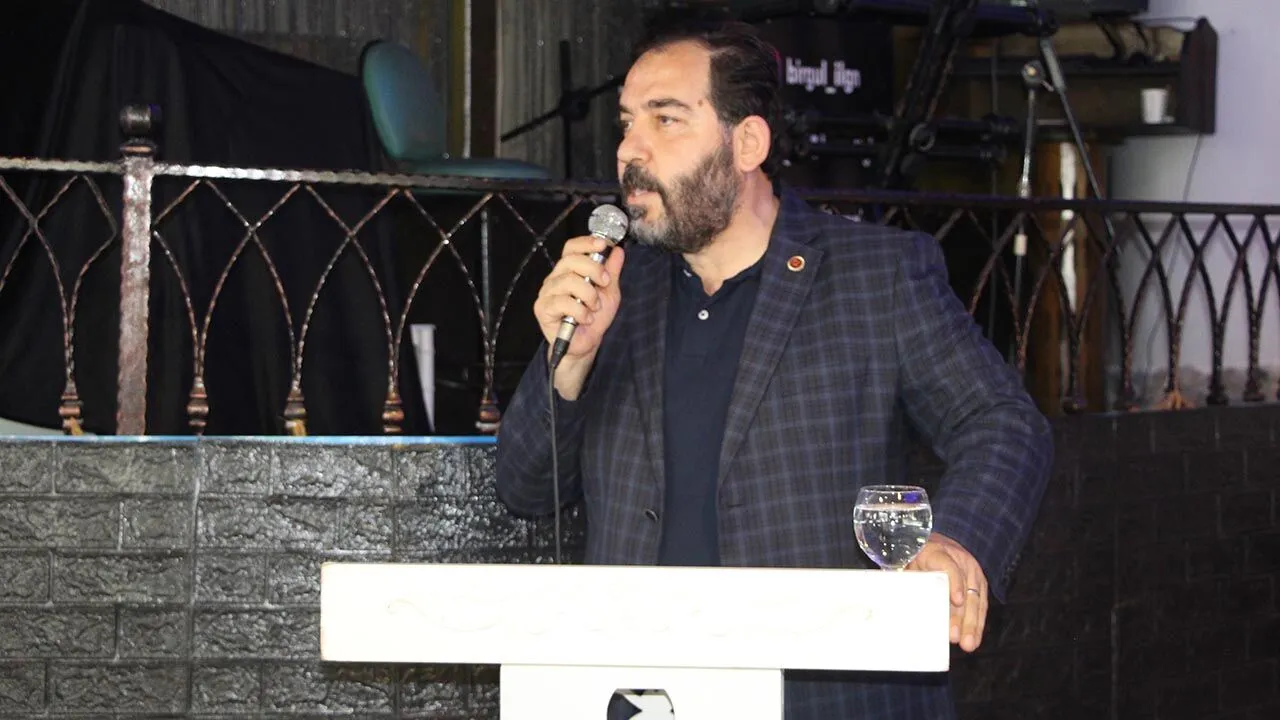 Eğitimde ve Sporda Örnek Okul: Halil İnalcık Anadolu Lisesi 6 Eğitimde ve Sporda Örnek Okul: Halil İnalcık Anadolu Lisesi