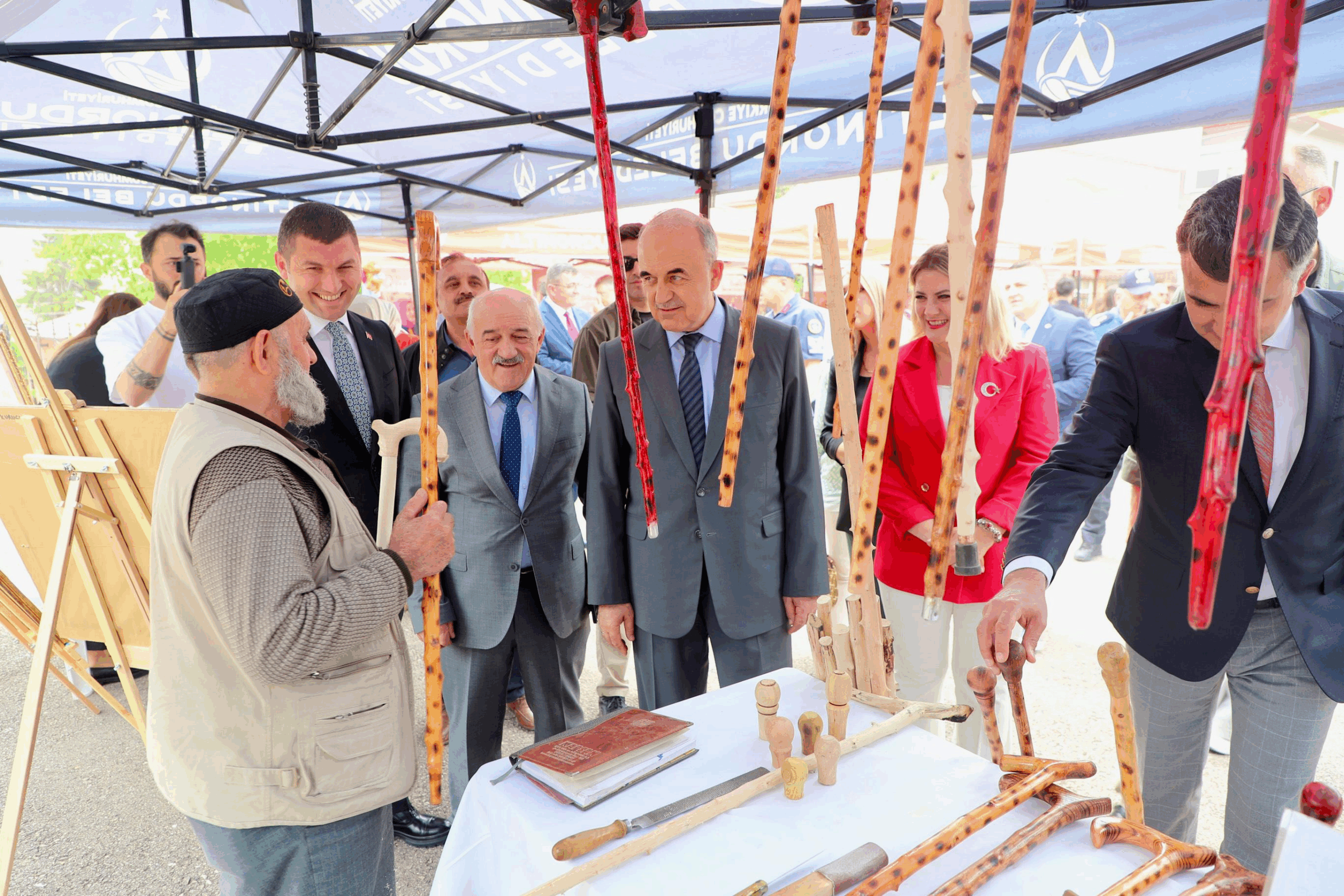 VALİ MUAMMER EROL, ALTINORDU OLGUNLAŞMA ENSTİTÜSÜ’NDE SERGİ AÇILIŞINA KATILDI 4 VALİ MUAMMER EROL, ALTINORDU OLGUNLAŞMA ENSTİTÜSÜ’NDE SERGİ AÇILIŞINA KATILDI