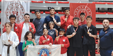 Çiftlikköy Karatecileri Madalyaya Doymadı: 28 Madalya ile Şampiyonaya Damga Vurdular 47 Çiftlikköy Karatecileri Madalyaya Doymadı: 28 Madalya ile Şampiyonaya Damga Vurdular