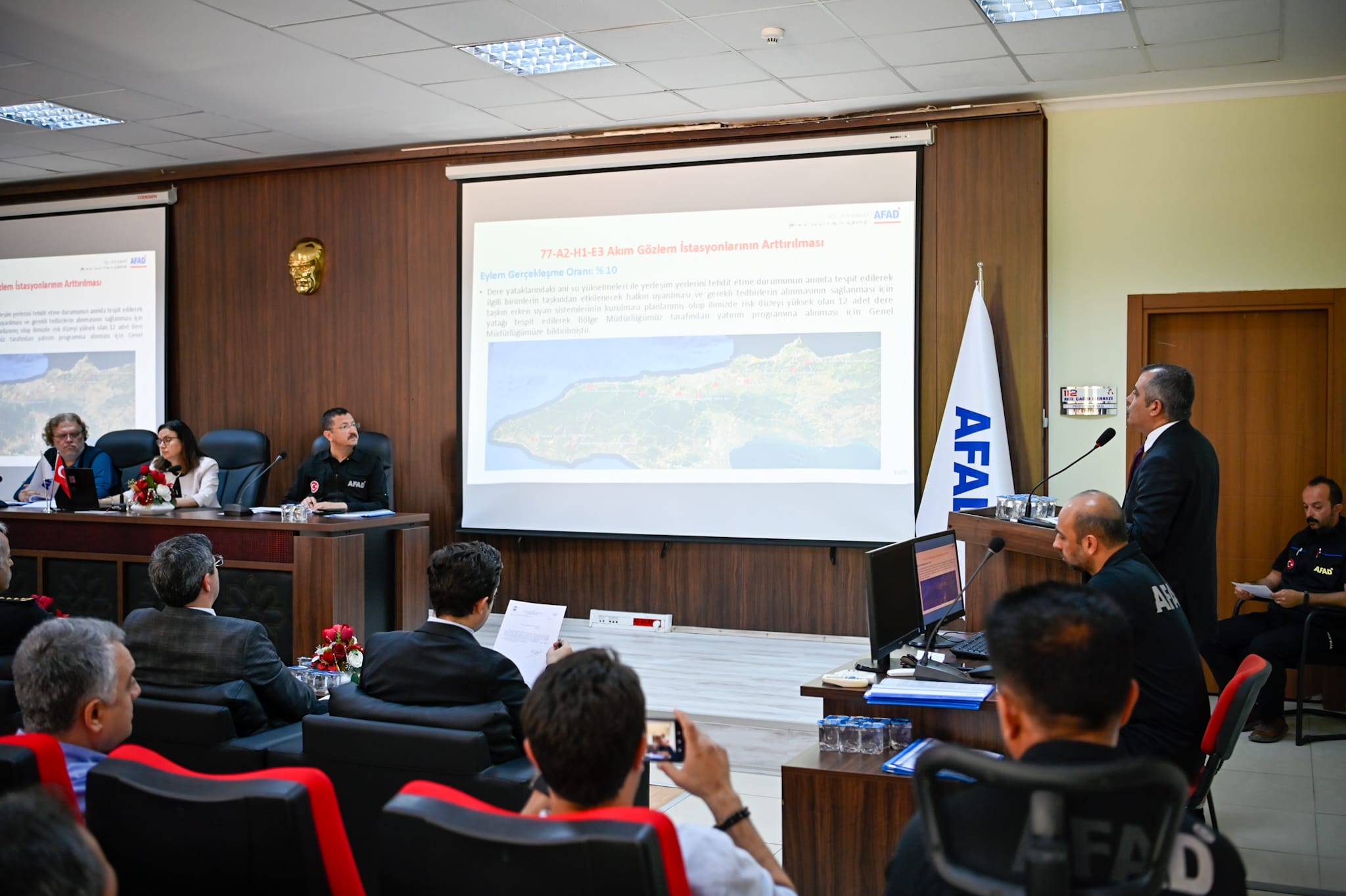 AFAD Başkan Yardımcısı Hamza Taşdelen’in Katılımıyla Yalova’da İl Afet Risk Azaltma Planı Toplantısı Gerçekleştirildi