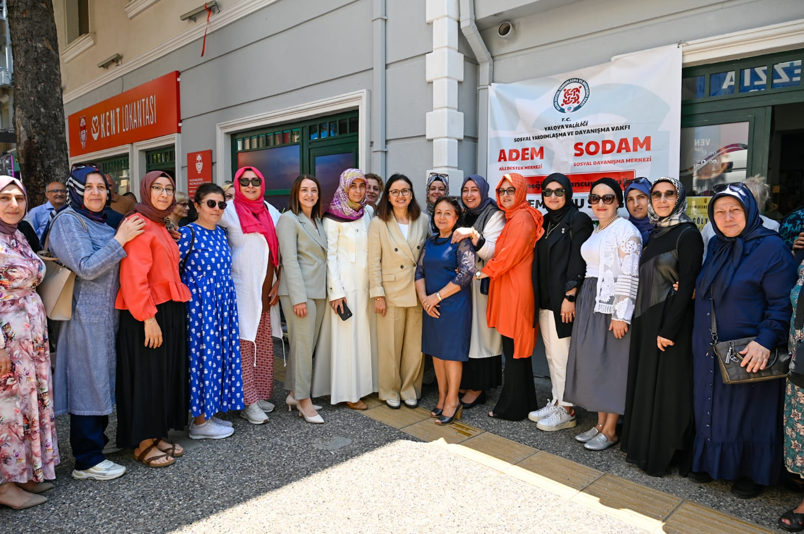 ADEM ve SODAM Kursiyerlerinin El Emeği Ürünleri Sergilendi 4 ADEM ve SODAM Kursiyerlerinin El Emeği Ürünleri Sergilendi