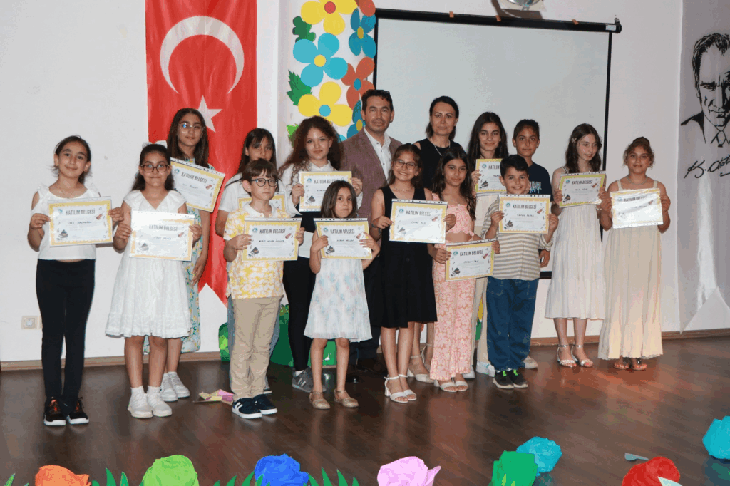 Çiftlikköy’de Minik Müzisyenler Yıl Sonu Konseriyle Göz Doldurdu