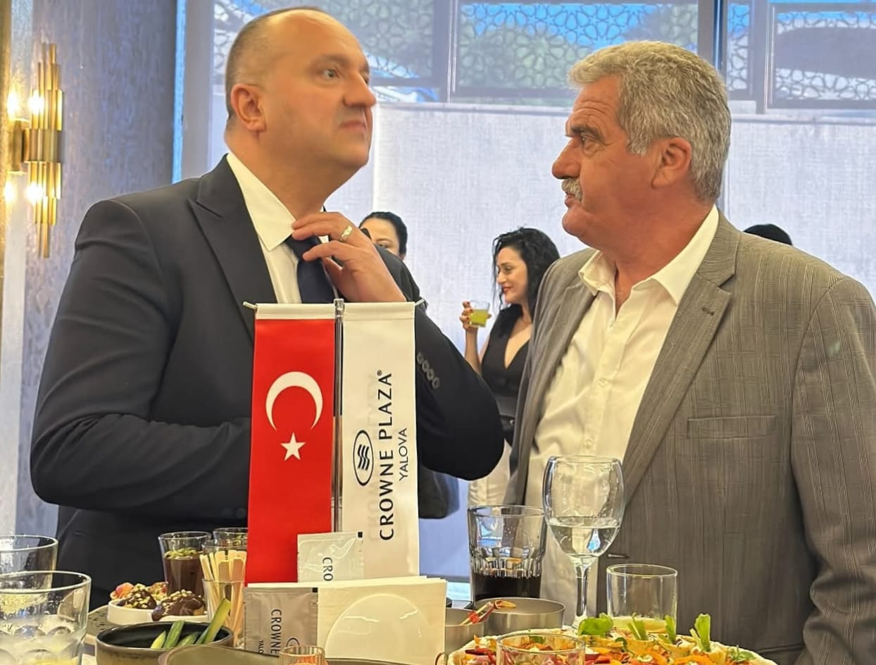 Teşvikiye Belediye Başkanı Mustafa Nurten'e "Yılın Başkanı" Ödülü 5 Teşvikiye Belediye Başkanı Mustafa Nurten'e "Yılın Başkanı" Ödülü