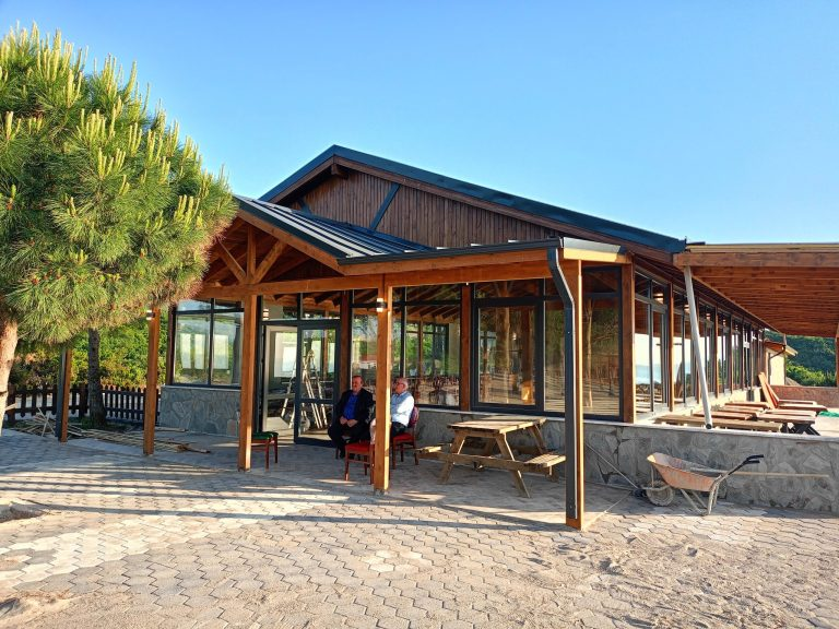 Esenköy’de Turizme Can Suyu: Esentepe Sosyal Tesis ve Kır Düğün Salonu Yaz Sezonuna Hazır 4 Esenköy’de Turizme Can Suyu: Esentepe Sosyal Tesis ve Kır Düğün Salonu Yaz Sezonuna Hazır