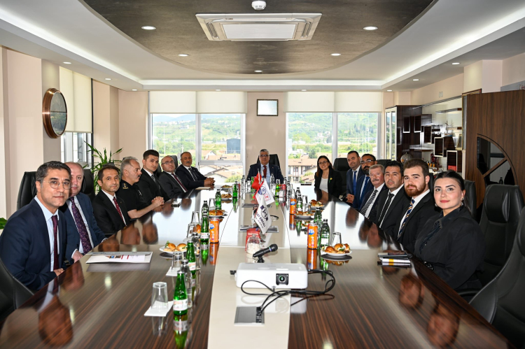 YALOVA’DA 10.000 DWT’LİK PASLANMAZ KİMYASAL TANKERİN OMURGA YERLEŞTİRME TÖRENİ GERÇEKLEŞTİRİLDİ 4 YALOVA’DA 10.000 DWT’LİK PASLANMAZ KİMYASAL TANKERİN OMURGA YERLEŞTİRME TÖRENİ GERÇEKLEŞTİRİLDİ