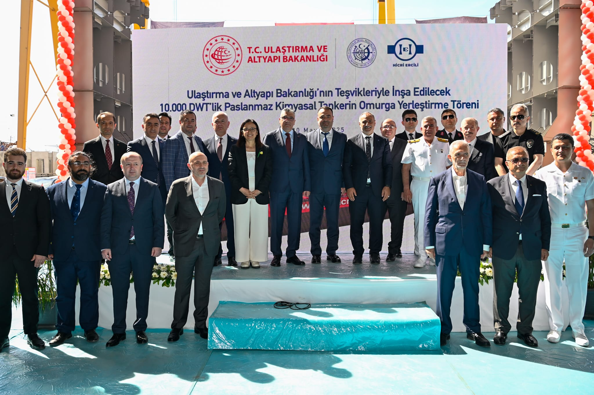 YALOVA’DA 10.000 DWT’LİK PASLANMAZ KİMYASAL TANKERİN OMURGA YERLEŞTİRME TÖRENİ GERÇEKLEŞTİRİLDİ 7 YALOVA’DA 10.000 DWT’LİK PASLANMAZ KİMYASAL TANKERİN OMURGA YERLEŞTİRME TÖRENİ GERÇEKLEŞTİRİLDİ