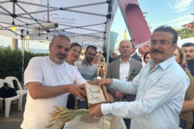 Karamürsel Kültür, Sanat ve Turizm Festivali’nde Yalova Rüzgarı Esti: İbrahim Müteferrika Kağıt Müzesi Yoğun İlgi Gördü 6 Karamürsel Kültür, Sanat ve Turizm Festivali’nde Yalova Rüzgarı Esti: İbrahim Müteferrika Kağıt Müzesi Yoğun İlgi Gördü