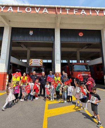 Yalova Belediyesi İtfaiye Müdürlüğü, Minik Öğrencileri Ağırladı