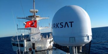 TÜRK DENİZLERİNDE DİJİTAL GÜVENLİK KALESİ: TÜRK BAYRAKLI GEMİLER LRIT SİSTEMİYLE 7/24 GÖZETİM ALTINDA 43 TÜRK DENİZLERİNDE DİJİTAL GÜVENLİK KALESİ: TÜRK BAYRAKLI GEMİLER LRIT SİSTEMİYLE 7/24 GÖZETİM ALTINDA