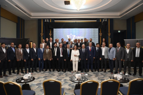 Yalova’nın Vizyon Sahipleri Ödüllerine Kavuştu: My Yalova Vizyon Ödülleri 4. Kez Sahne Aldı 6 Yalova’nın Vizyon Sahipleri Ödüllerine Kavuştu: My Yalova Vizyon Ödülleri 4. Kez Sahne Aldı