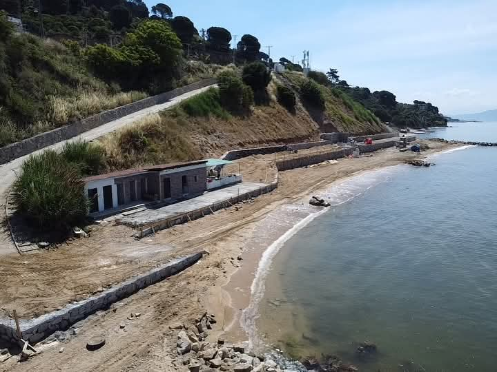 Armutlu Belediyesi Kadınlar Plajı'nda Çalışmalar Tüm Hızıyla Devam Ediyor