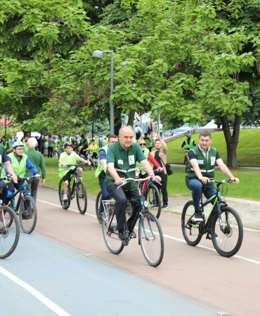 ORDU VALİSİ MUAMMER EROL, YEŞİLAY BİSİKLET TURU’NA KATILDI