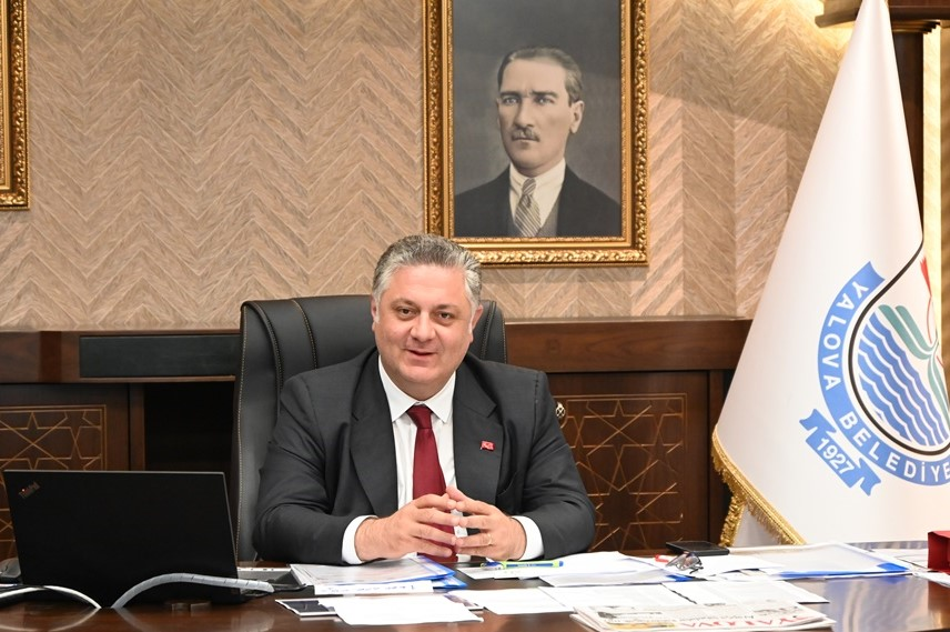 YALOVA'DA SİNEK KRİZİ BÜYÜYOR: TARTIŞMALI İHALE, MAĞDUR VATANDAŞ VE TAVLA TURNUVASI TEPKİSİ