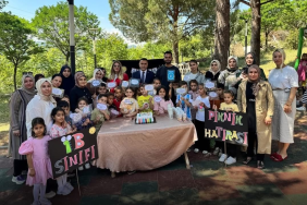 BAŞKAN MÜCAHİT KAÇAR, MİNİKLERİN OKUMA BAYRAMI COŞKUSUNA ORTAK OLDU 9 BAŞKAN MÜCAHİT KAÇAR, MİNİKLERİN OKUMA BAYRAMI COŞKUSUNA ORTAK OLDU