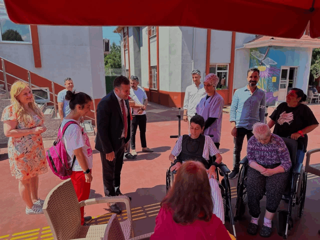 İl Müdürü Arif Laçin’den Yalova Bakım ve Rehabilitasyon Merkezine Denetim Ziyareti