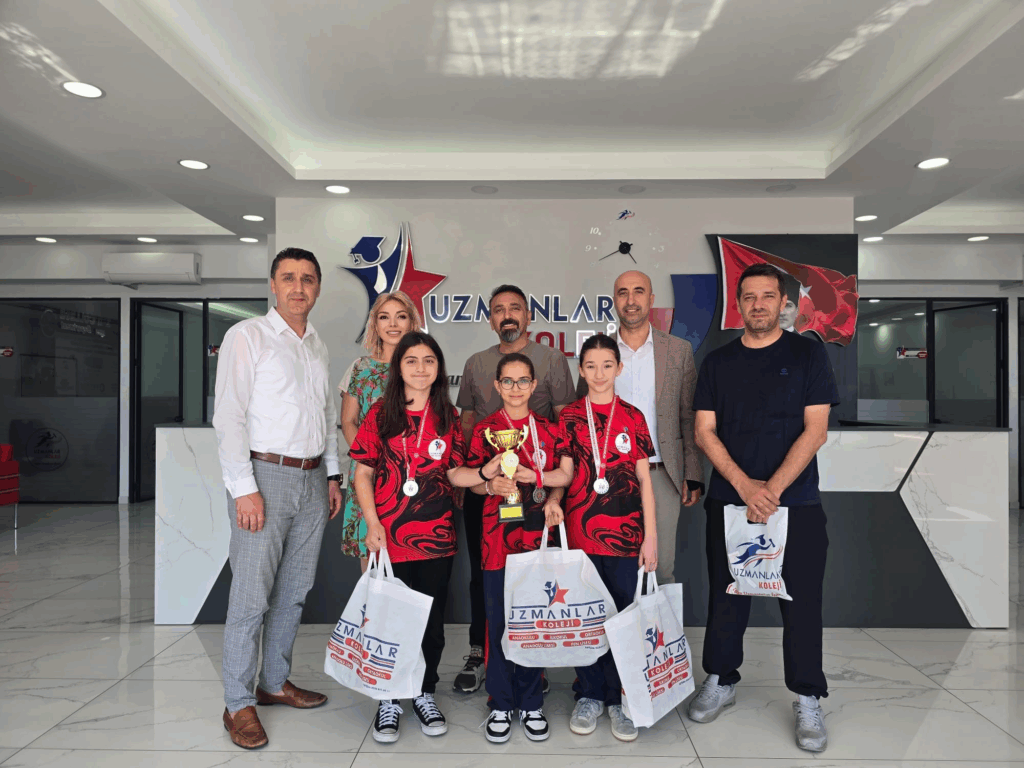 UZMANLAR KOLEJİ ORTAOKULU’NDAN TÜRKİYE İKİNCİLİĞİ GURURU