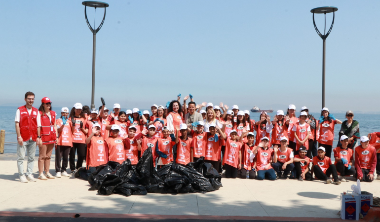Çiftlikköy’de Marmara Denizi Günü’nde Sahil Temizliği: 150 Kilogramdan Fazla Atık Toplandı